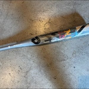 Demarini Softball bat 2022